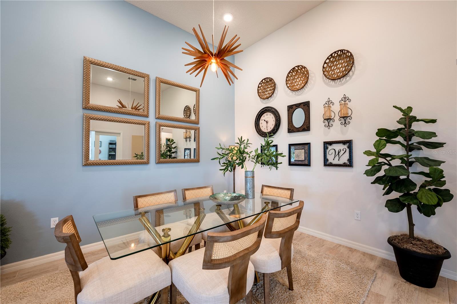 Image 18 of 46 For 1526 Lexington Drive