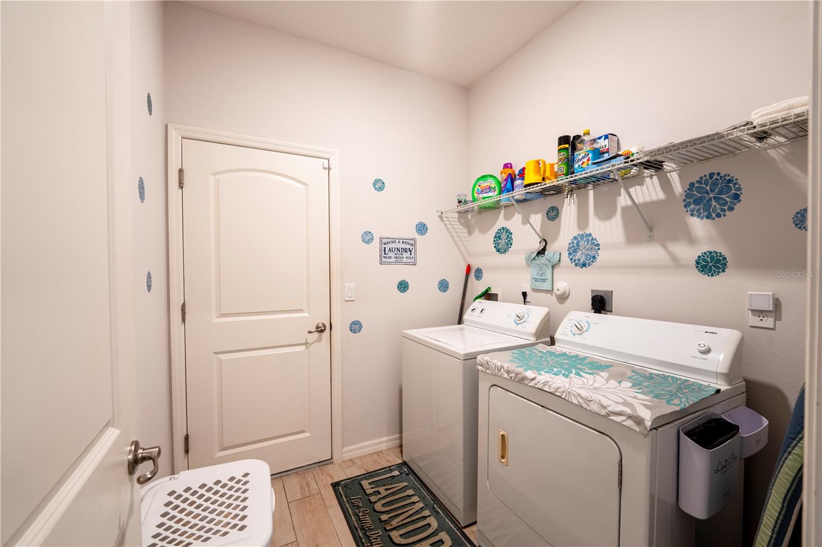 Image 29 of 46 For 1526 Lexington Drive