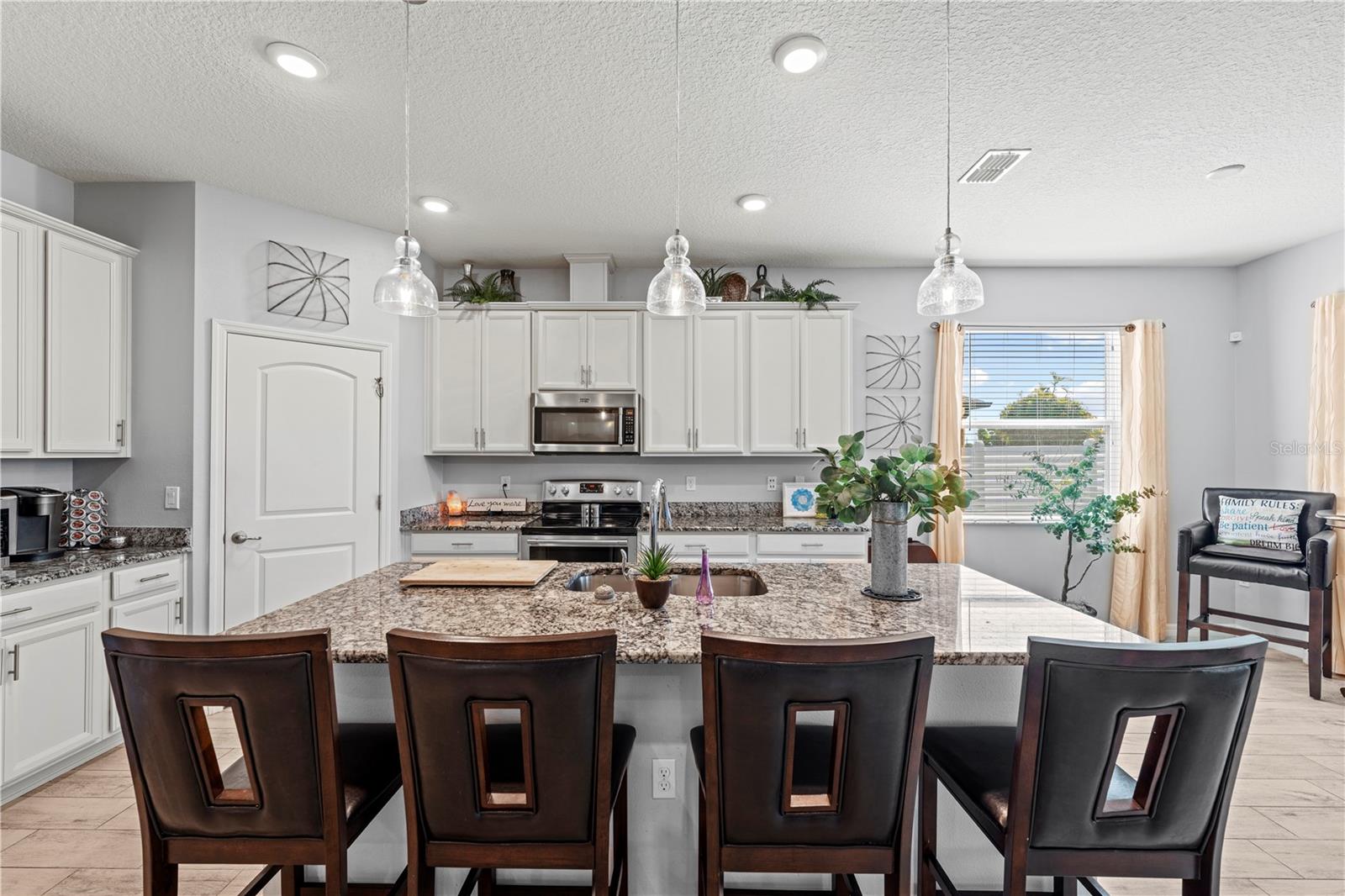 Image 6 of 46 For 1526 Lexington Drive