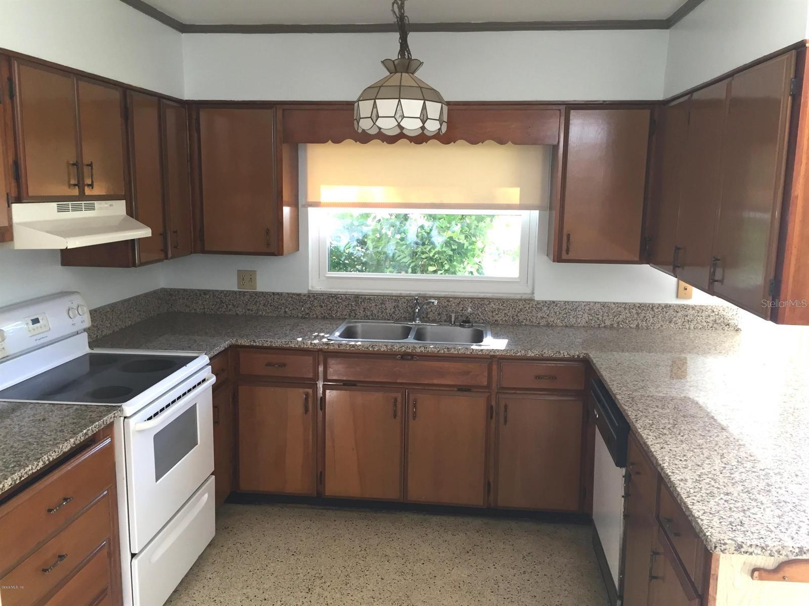 Image 2 of 10 For 691 19th Street