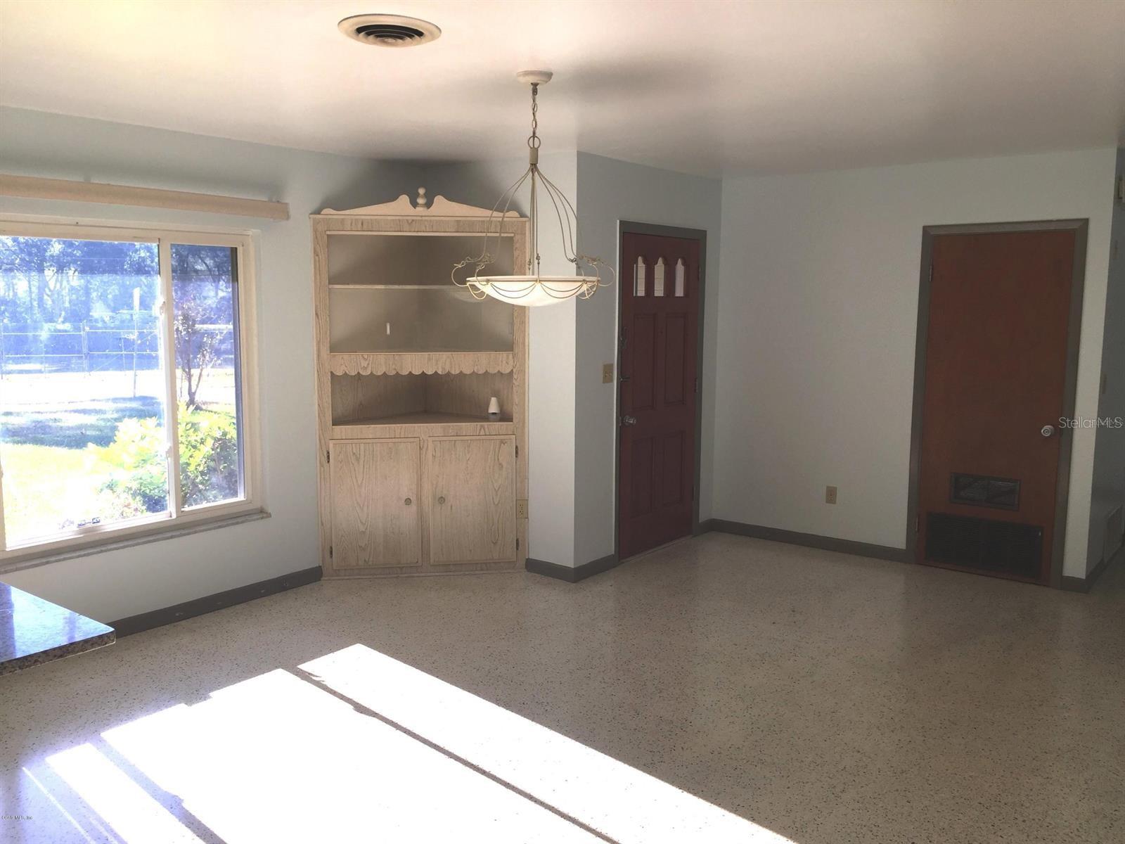 Image 3 of 10 For 691 19th Street