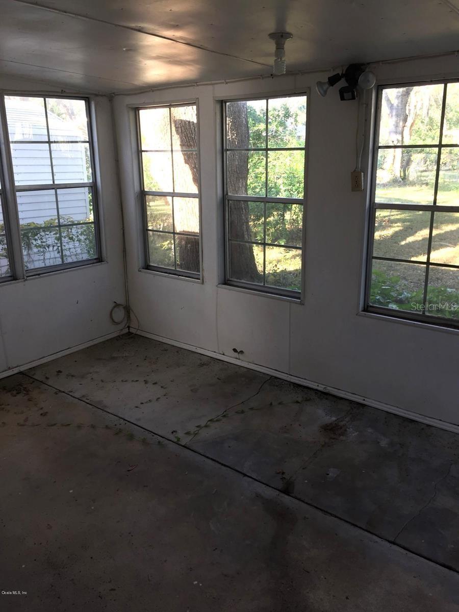 Image 4 of 10 For 691 19th Street