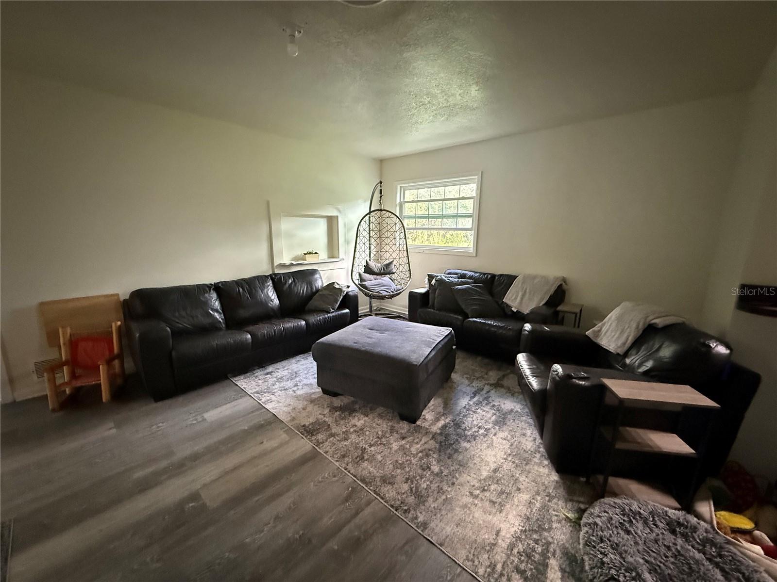 Image 3 of 10 For 1021 26th Street