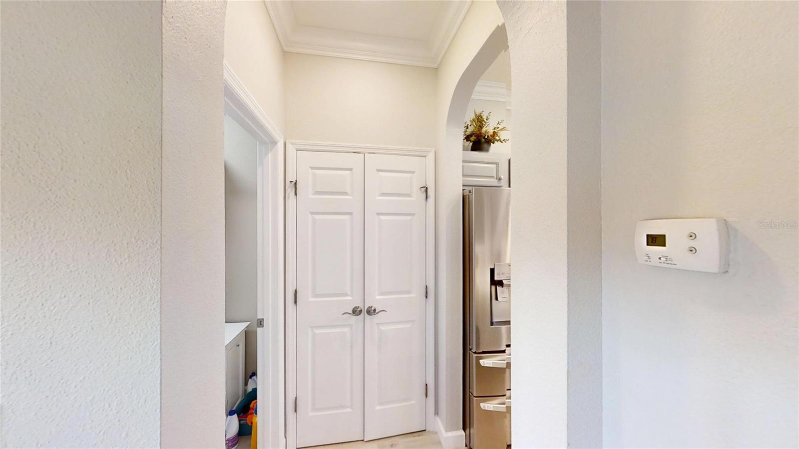 Image 21 of 43 For 8910 84th Circle