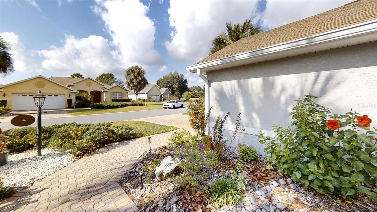 Image 4 of 43 For 8910 84th Circle