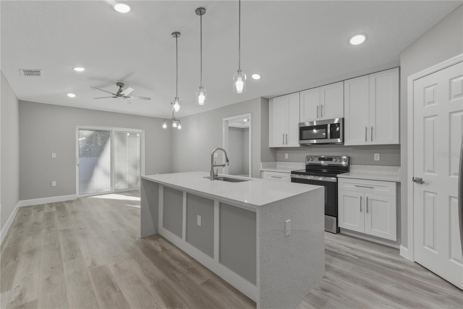 Image 8 of 33 For 3696 139th Lane