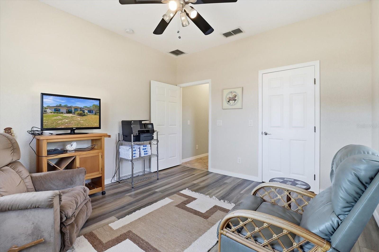 Image 21 of 46 For 7150 117th Terrace