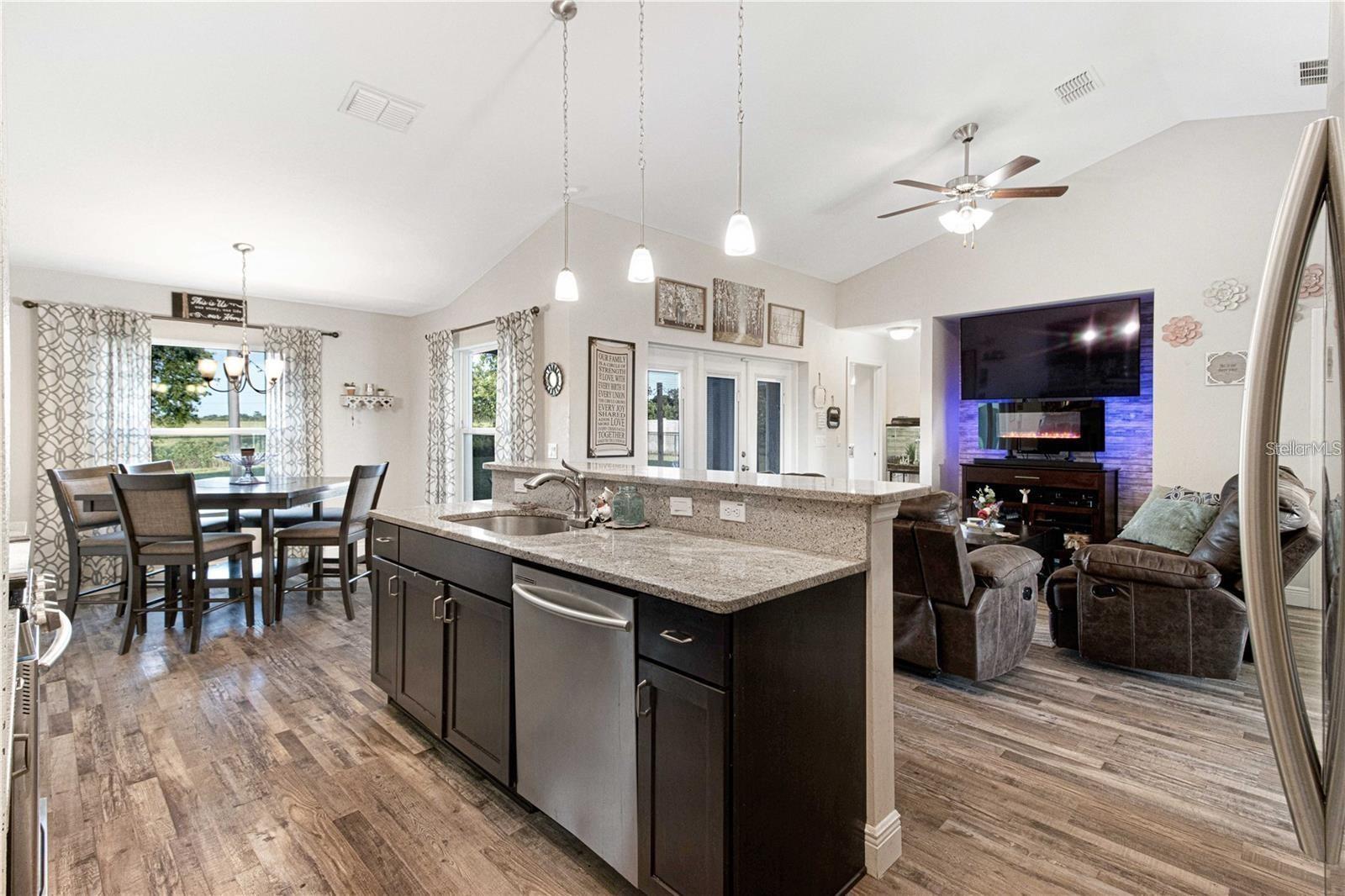 Image 3 of 9 For 6715 64th Avenue