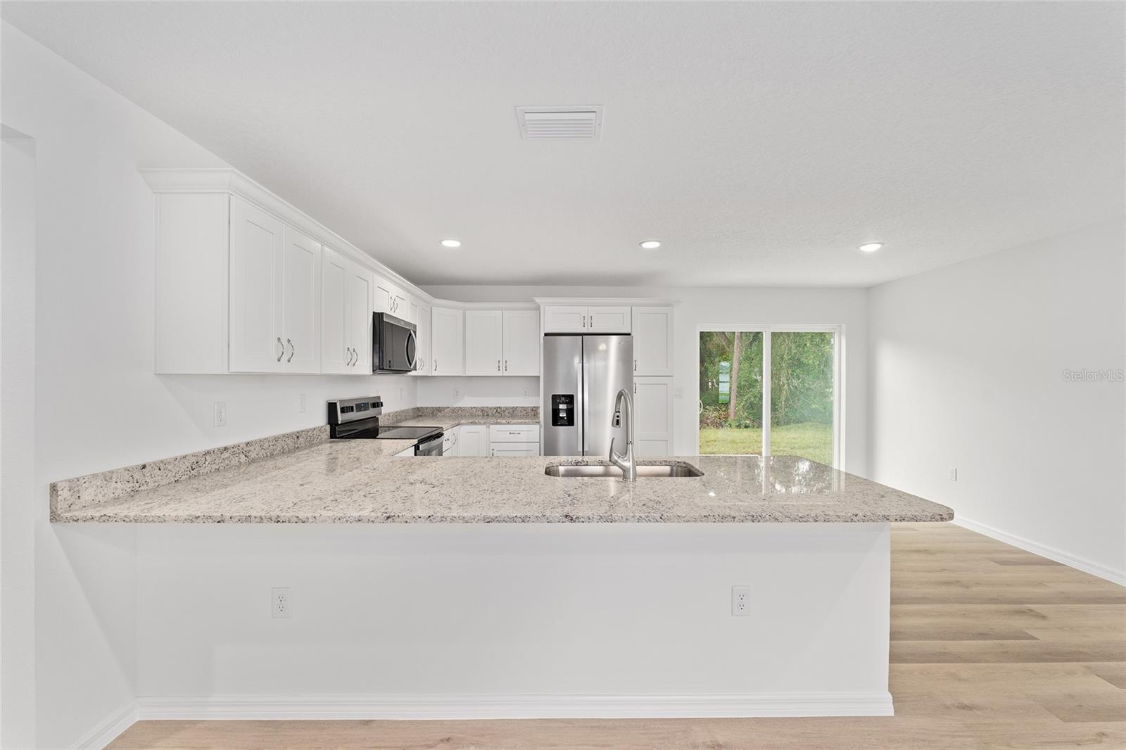 Image 19 of 51 For 13119 7th Loop