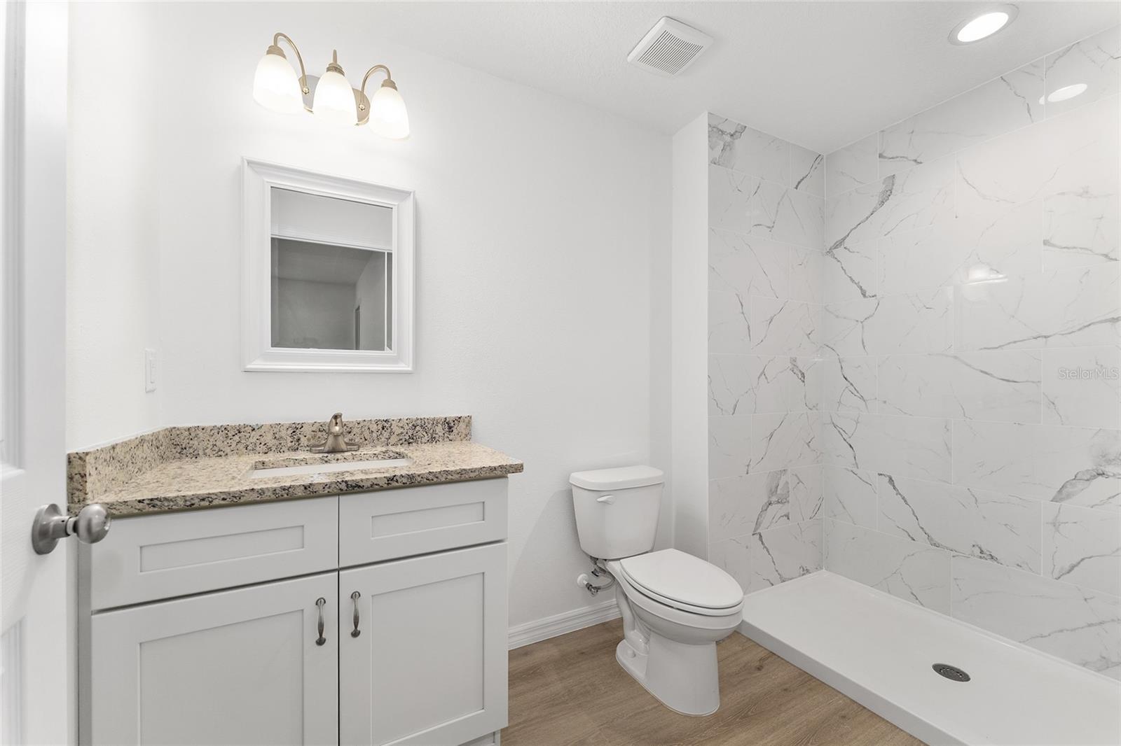 Image 30 of 51 For 13119 7th Loop