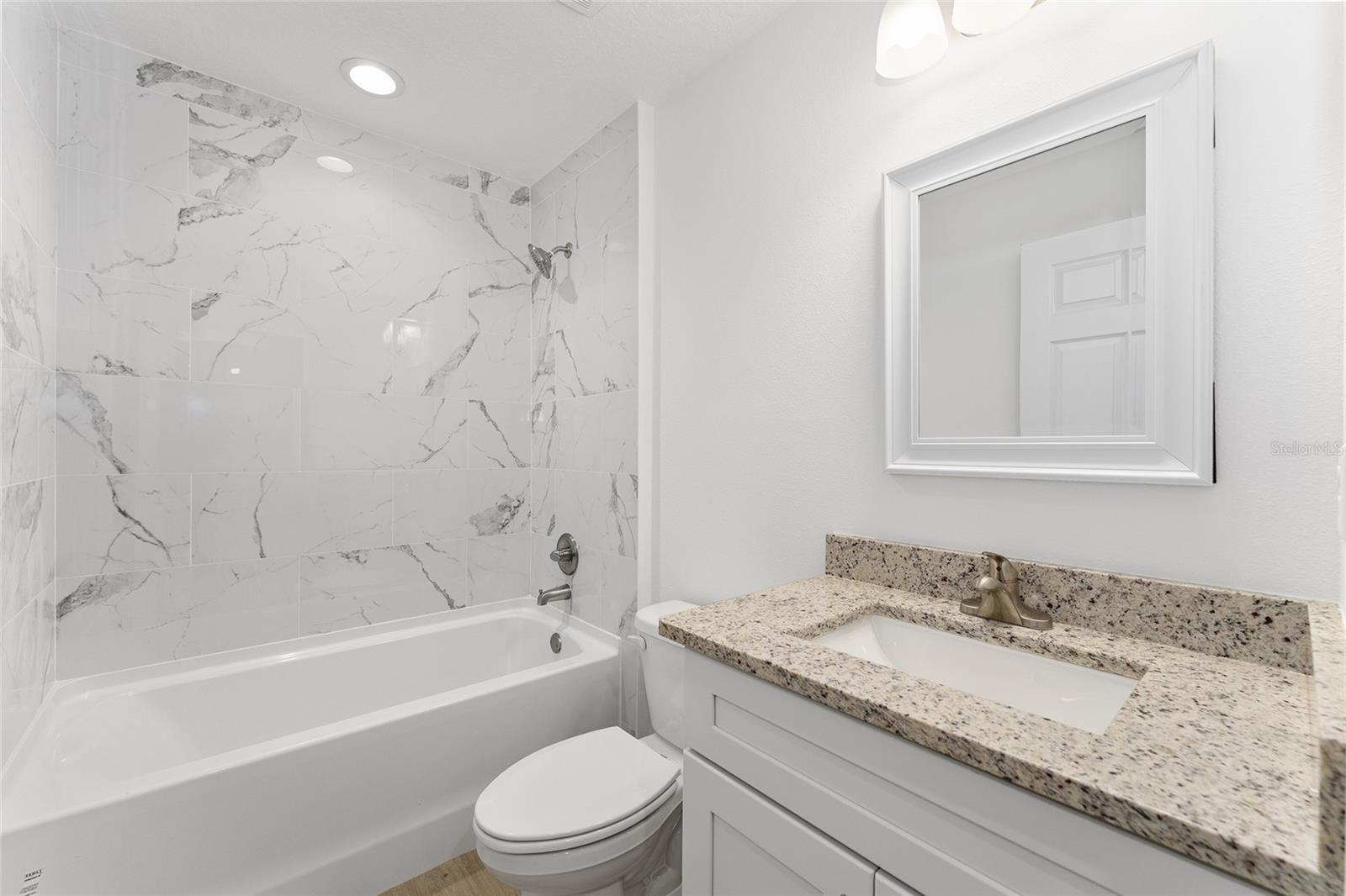 Image 35 of 51 For 13119 7th Loop