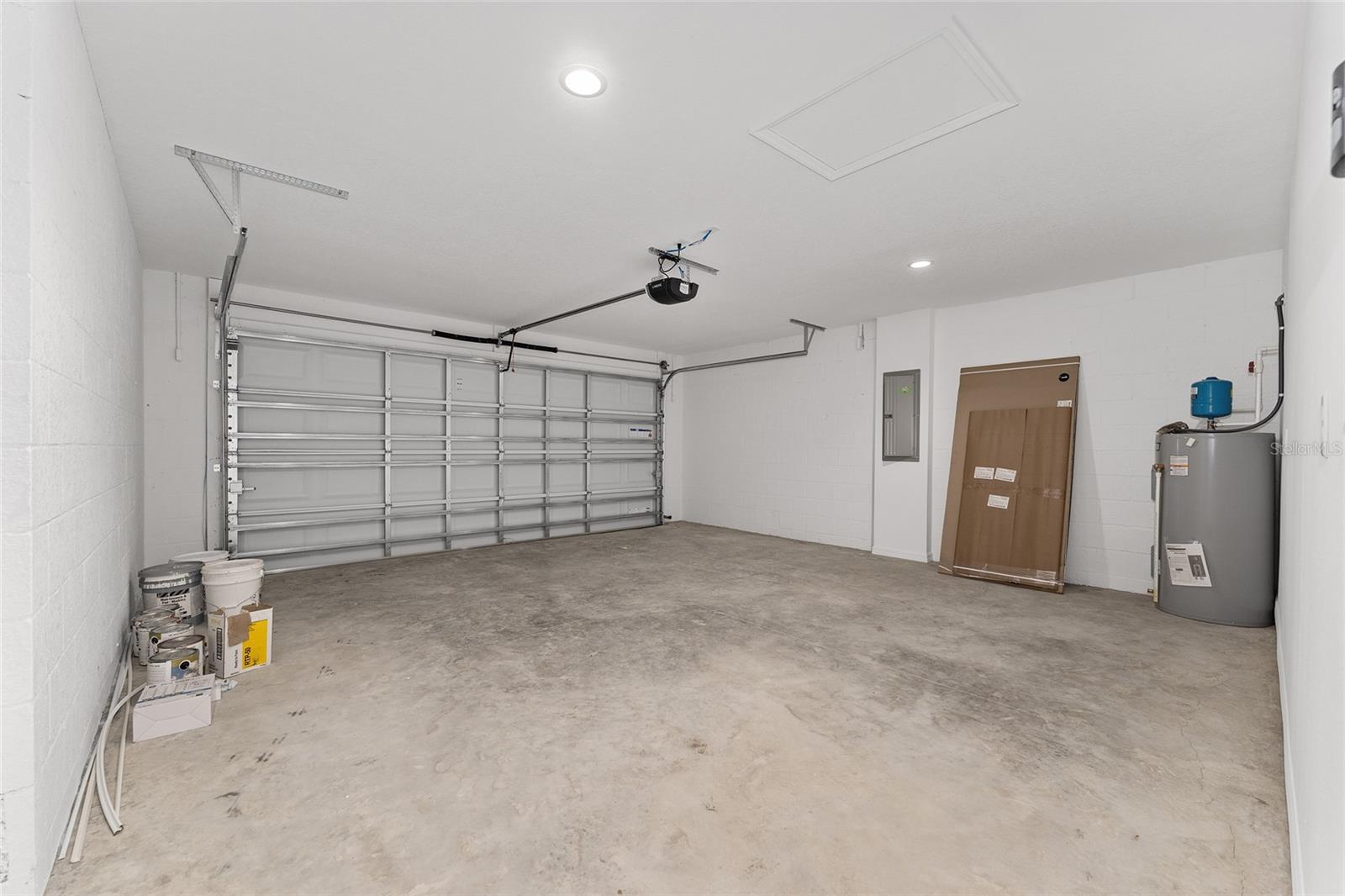 Image 42 of 51 For 13119 7th Loop