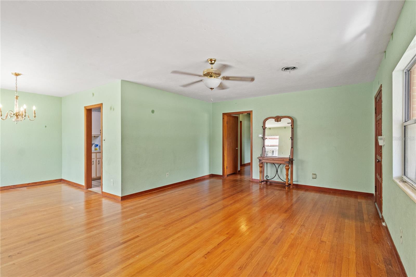 Image 14 of 52 For 2236 8th Avenue