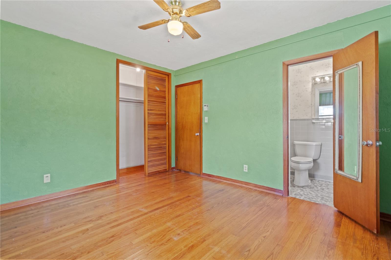 Image 23 of 52 For 2236 8th Avenue