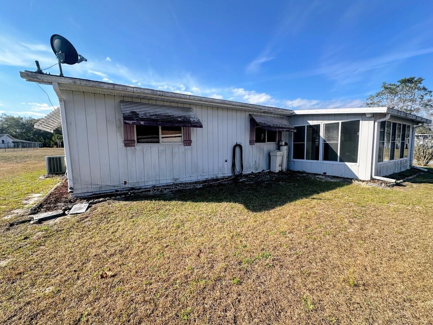 Image 7 of 55 For 10151 93rd Avenue
