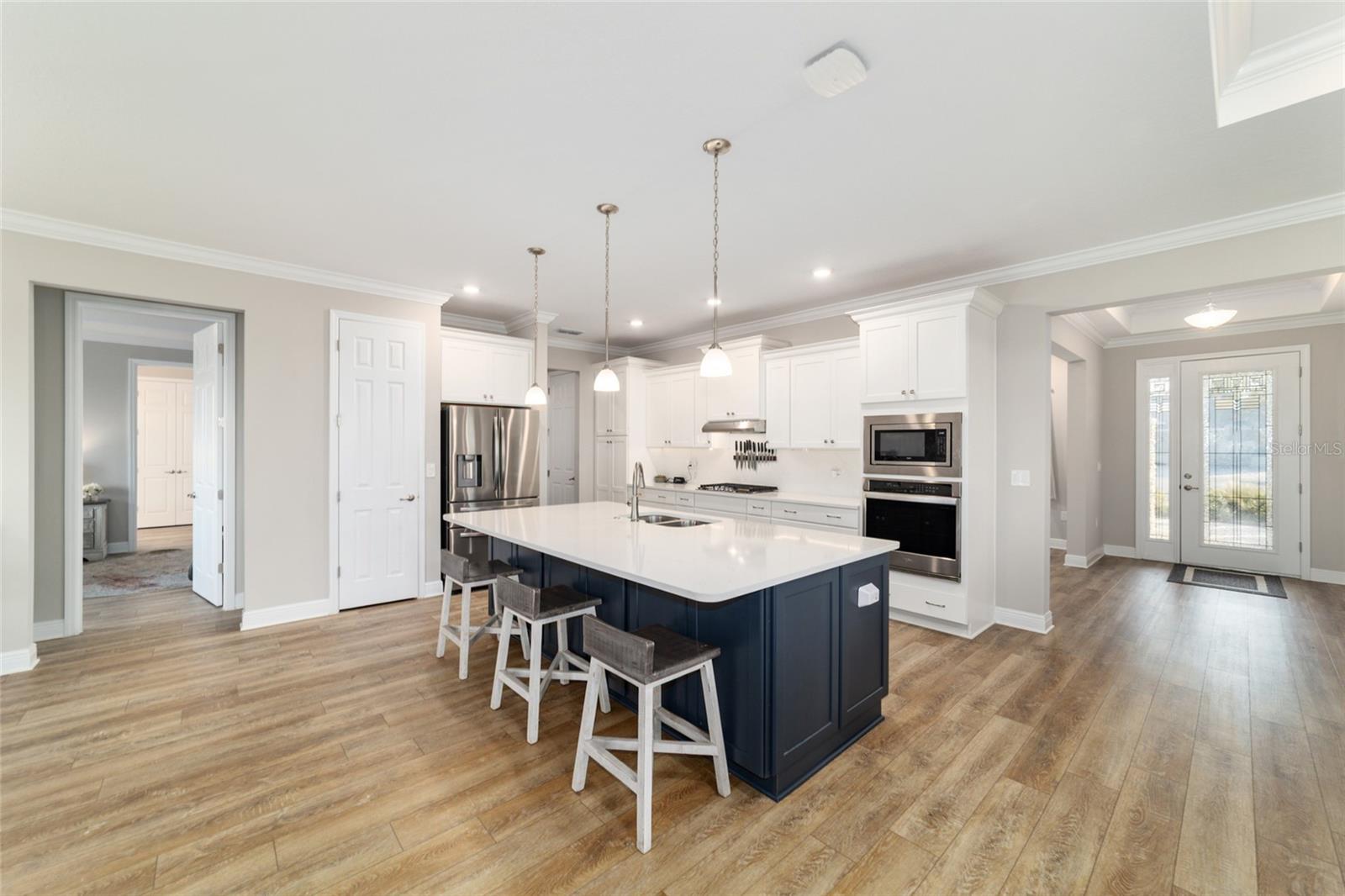 Image 19 of 73 For 10453 99th Lane