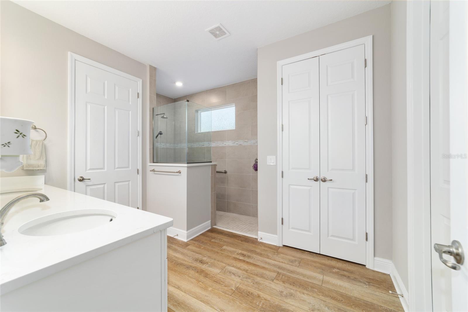 Image 36 of 73 For 10453 99th Lane