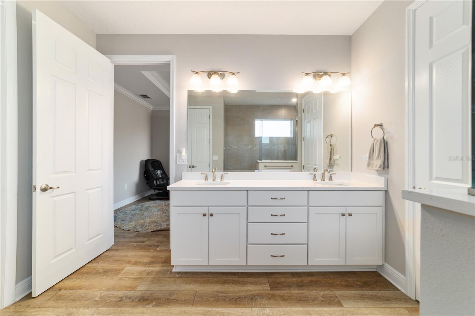 Image 38 of 73 For 10453 99th Lane