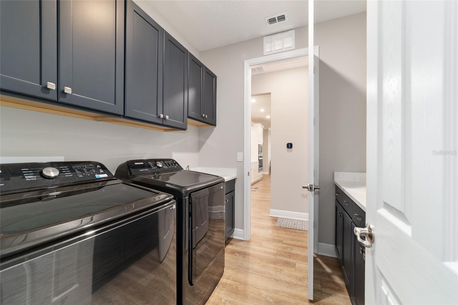 Image 42 of 73 For 10453 99th Lane