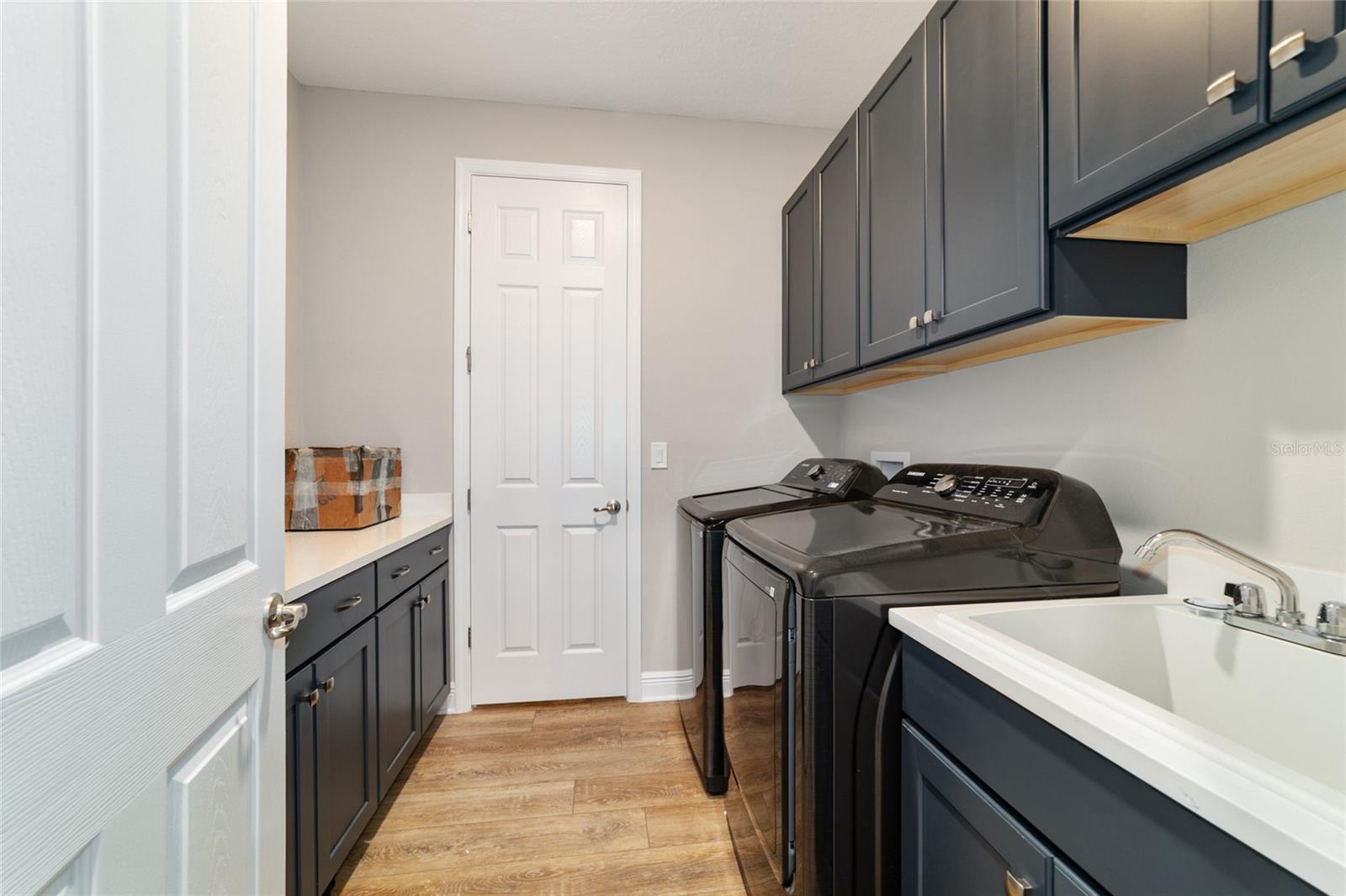 Image 43 of 73 For 10453 99th Lane