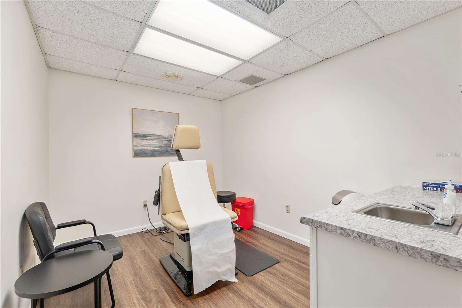 Image 18 of 41 For 2750 17th Street