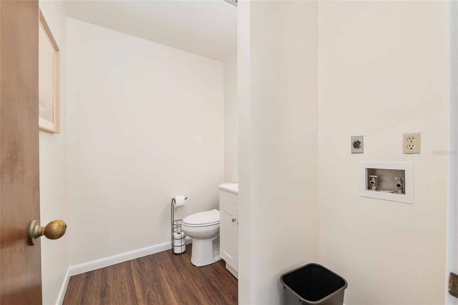 Image 23 of 41 For 2750 17th Street