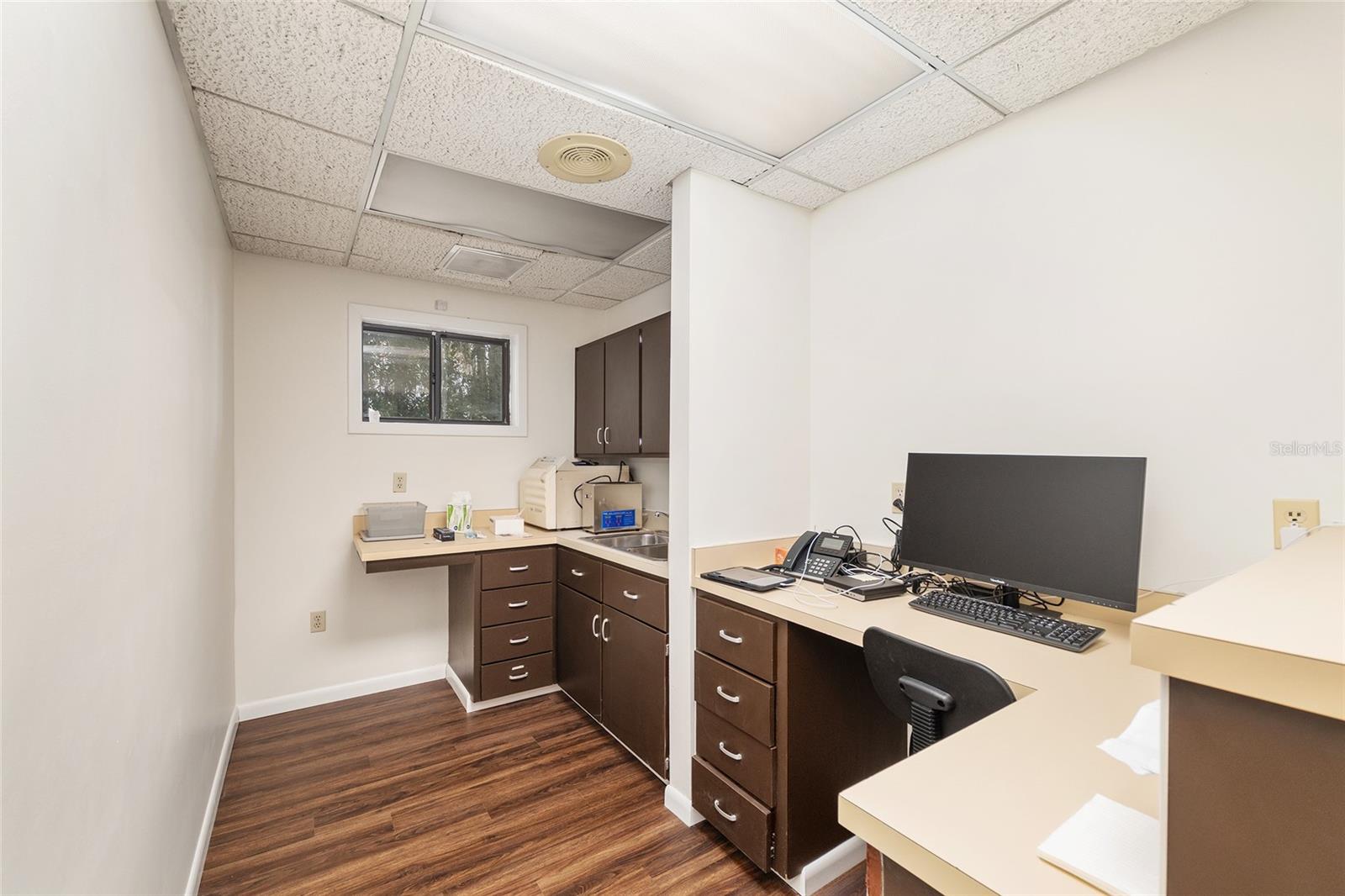 Image 25 of 41 For 2750 17th Street