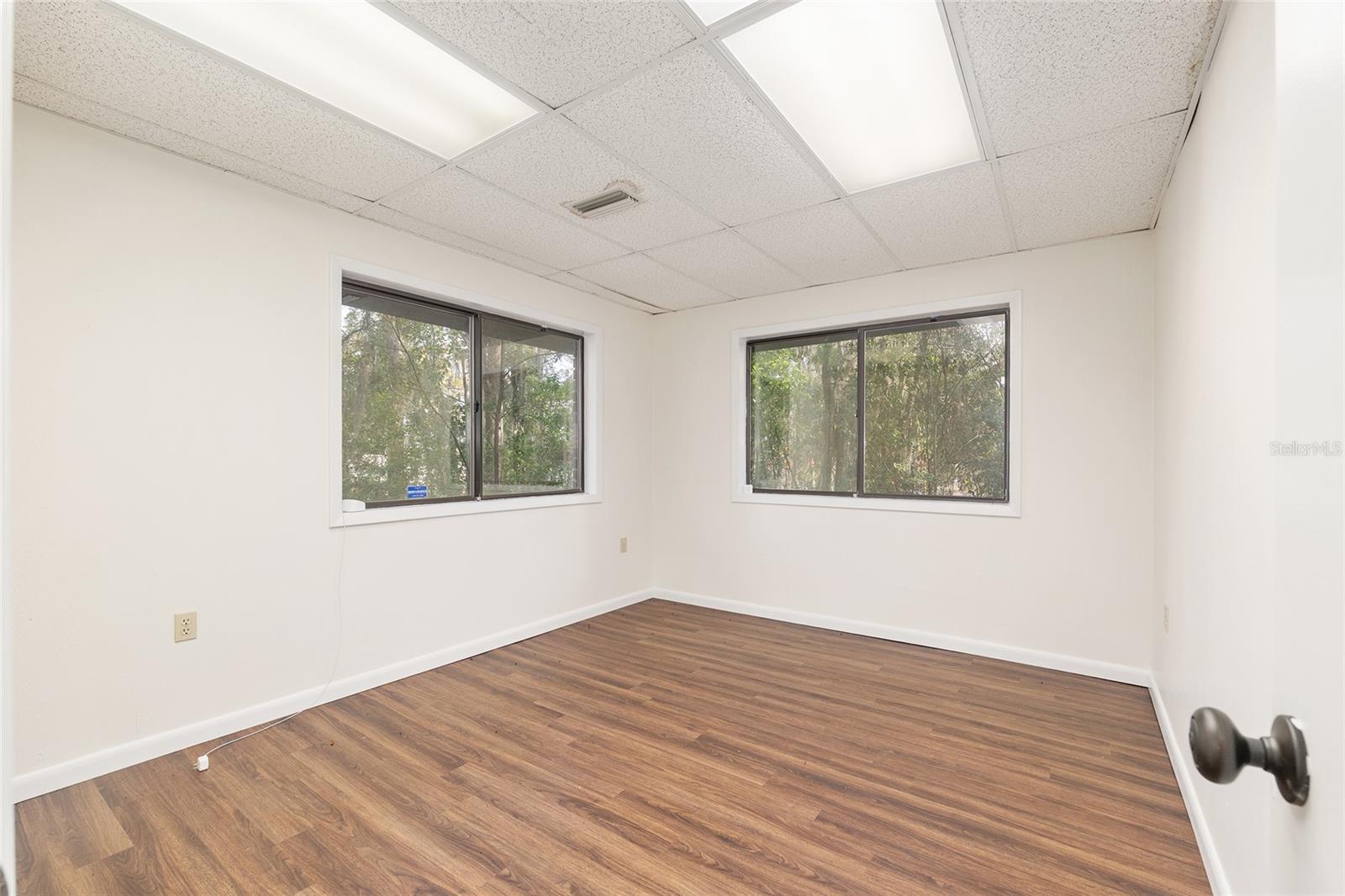 Image 29 of 41 For 2750 17th Street