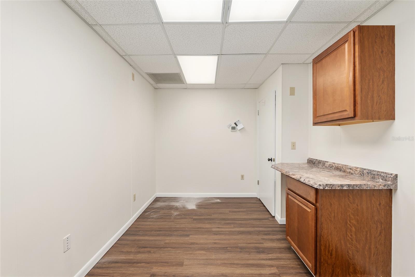 Image 31 of 41 For 2750 17th Street