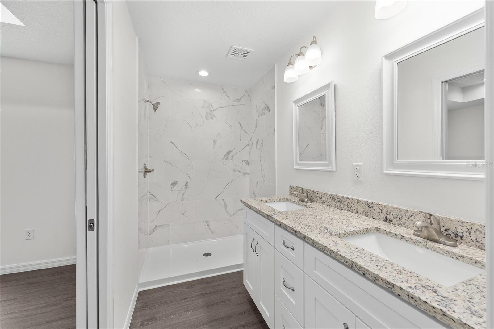 Image 23 of 35 For 654 130th Court