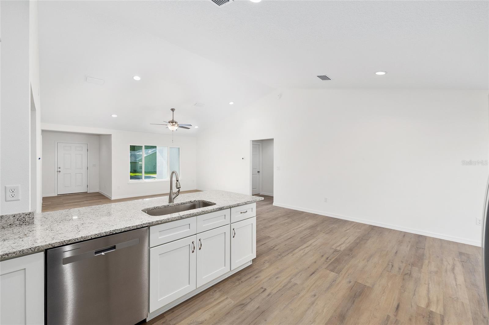 Image 19 of 36 For 636 130th Court