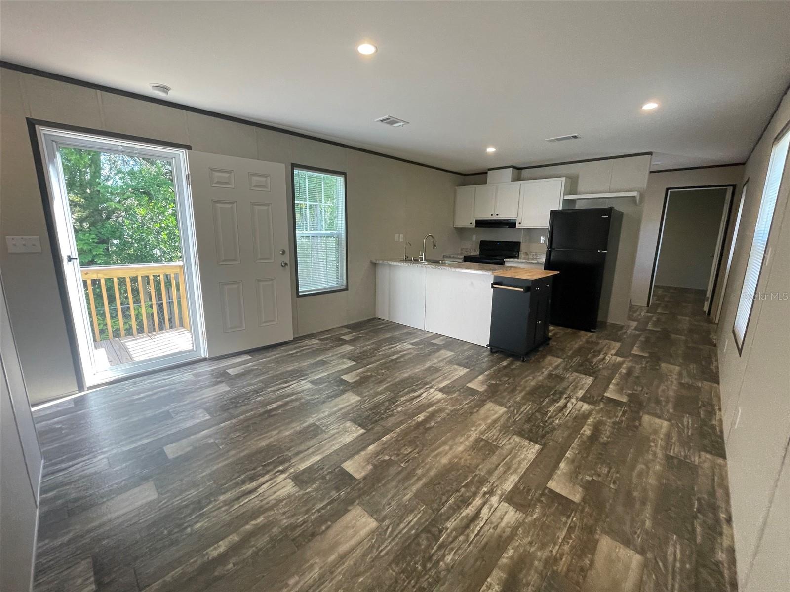 Image 6 of 21 For 5284 Atlanta Lane