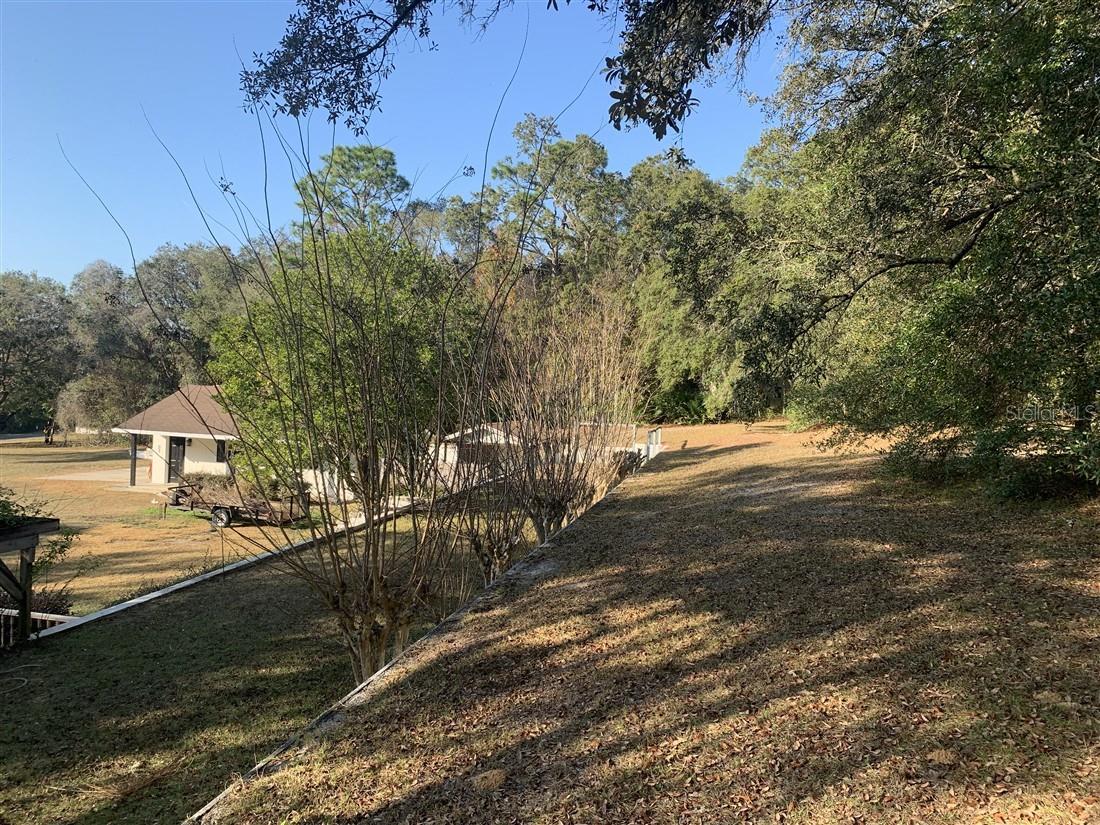 Image 33 of 36 For 939 New London Terrace