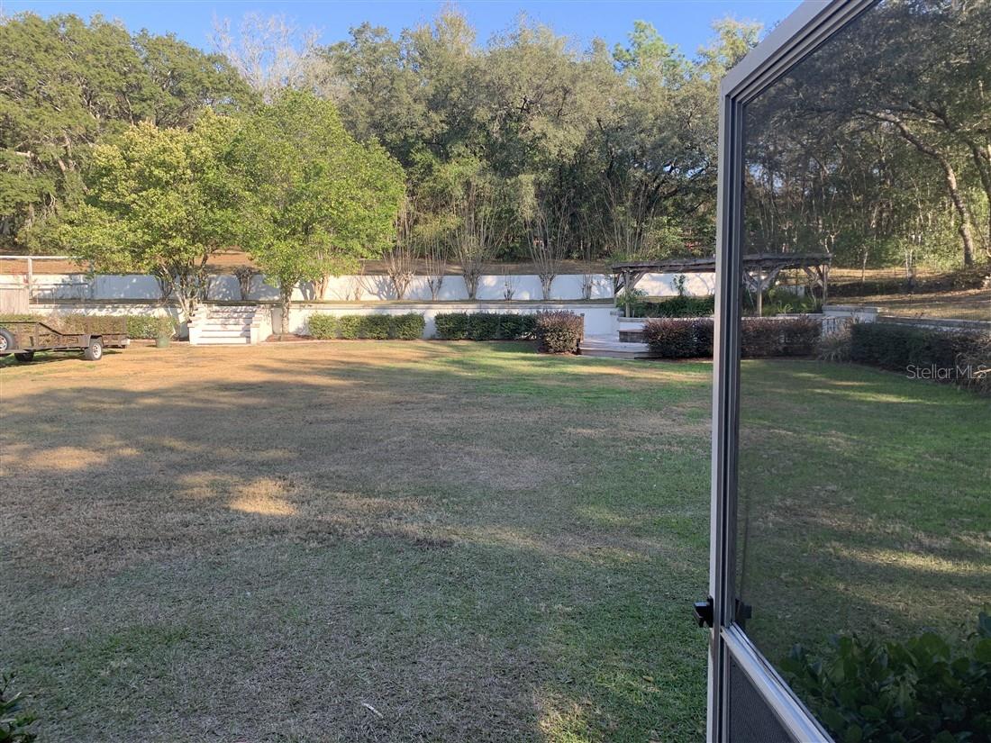 Image 6 of 36 For 939 New London Terrace