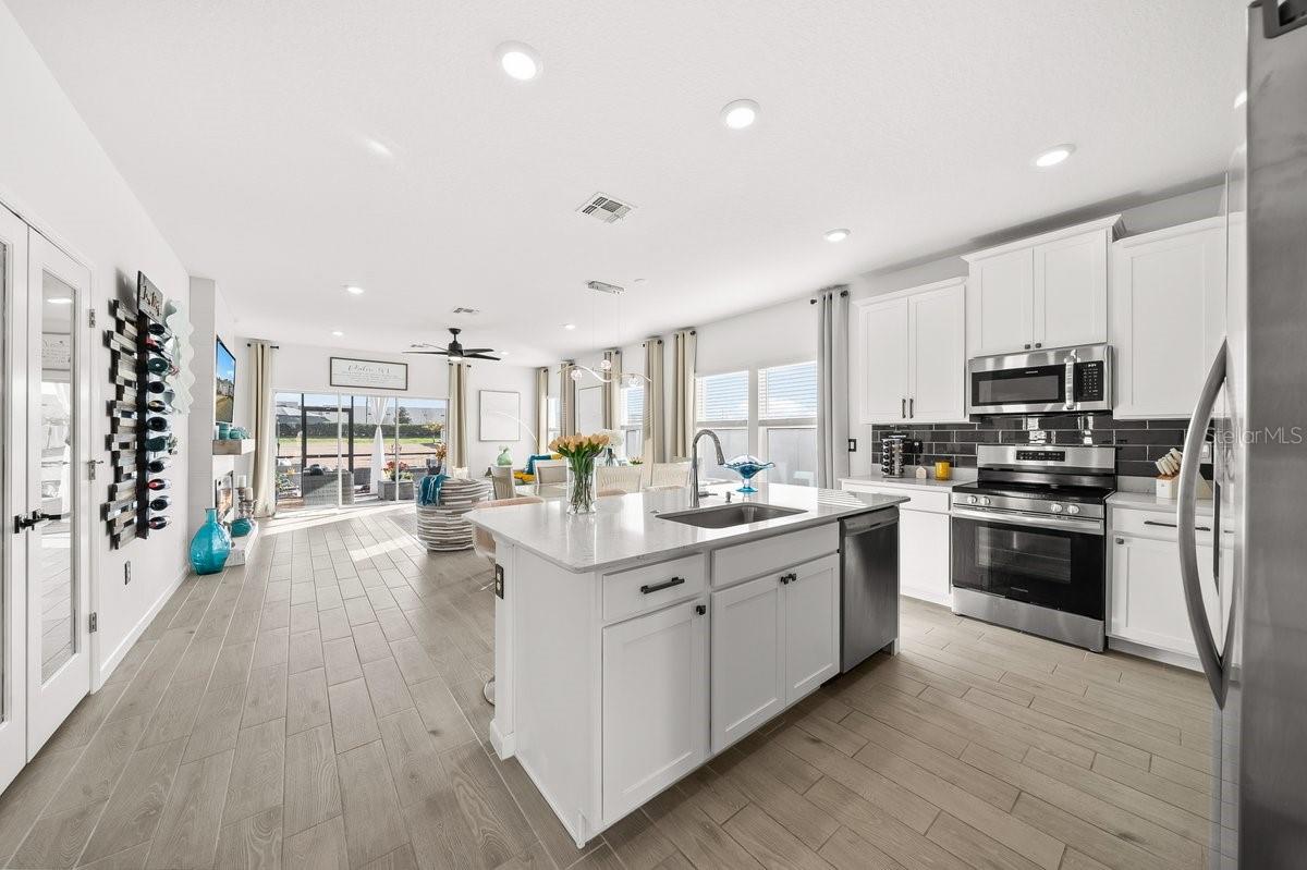 Image 13 of 77 For 4417 14th Loop