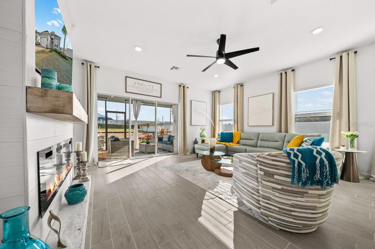 Image 18 of 77 For 4417 14th Loop