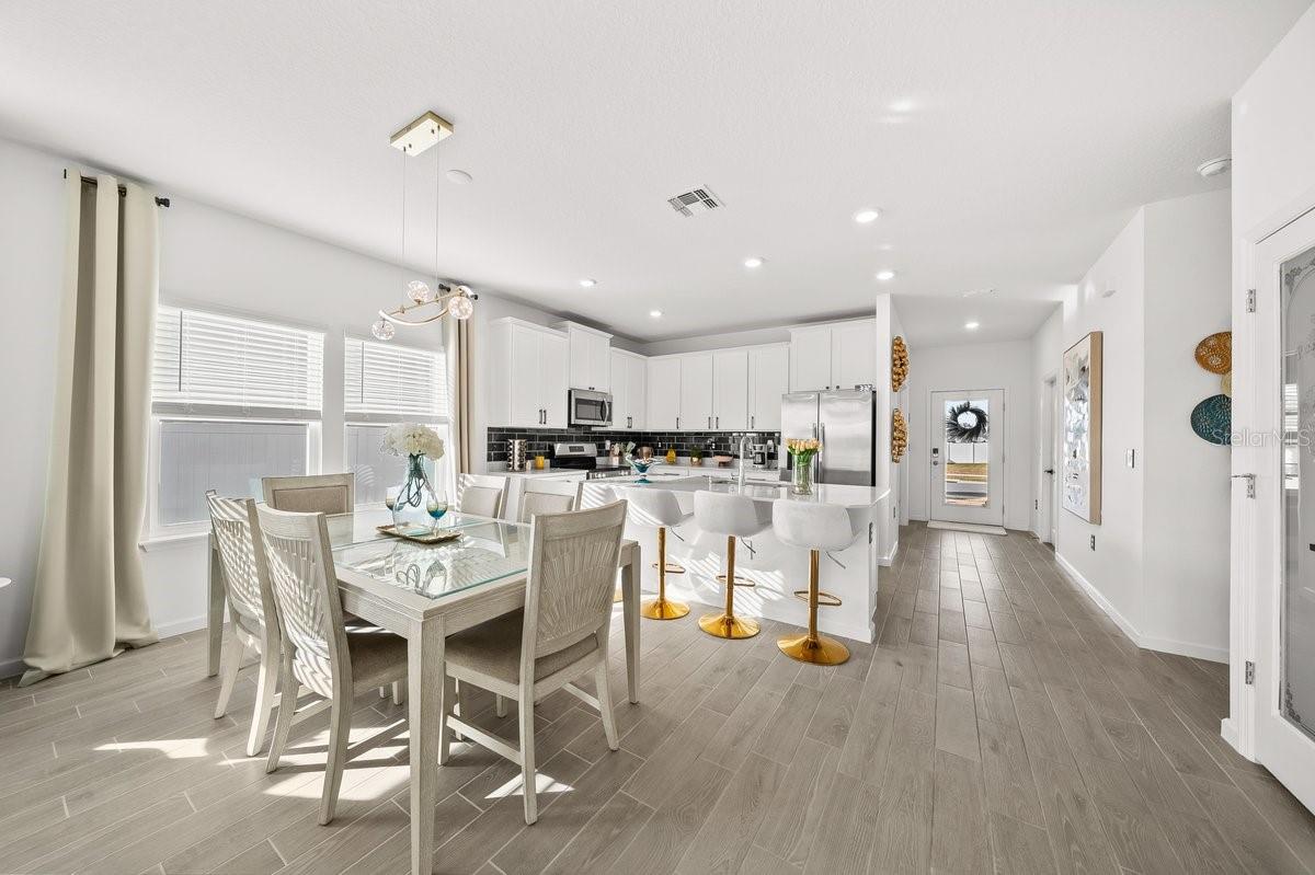 Image 6 of 77 For 4417 14th Loop