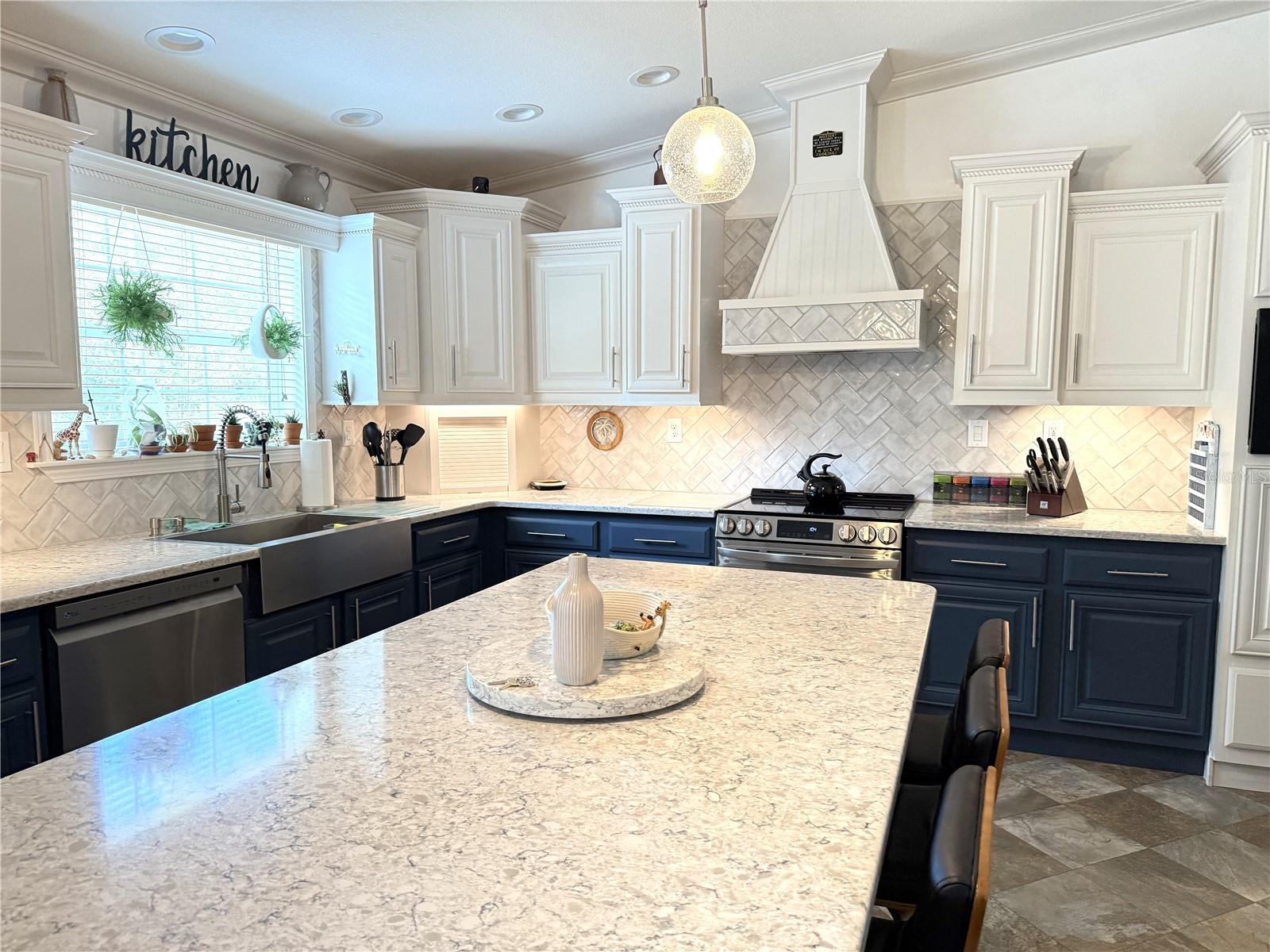 Image 6 of 43 For 8261 118th Terrace