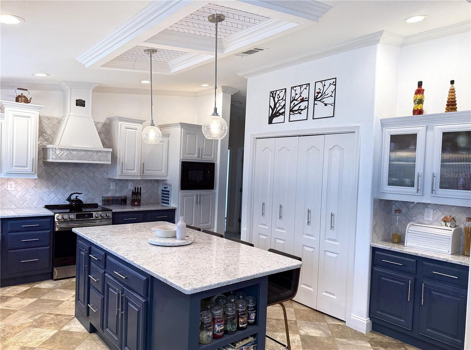 Image 7 of 43 For 8261 118th Terrace