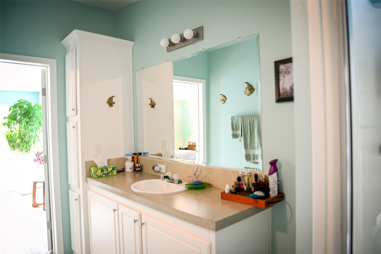 Image 13 of 24 For 201 Plumosa Drive