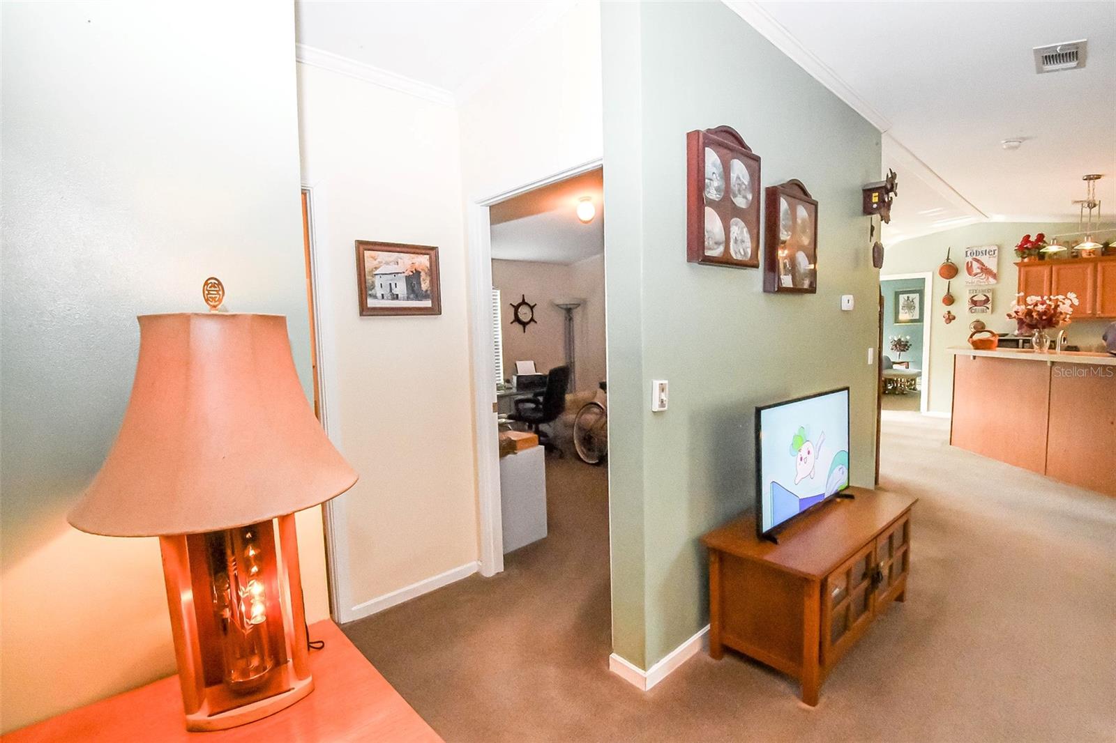 Image 4 of 24 For 201 Plumosa Drive