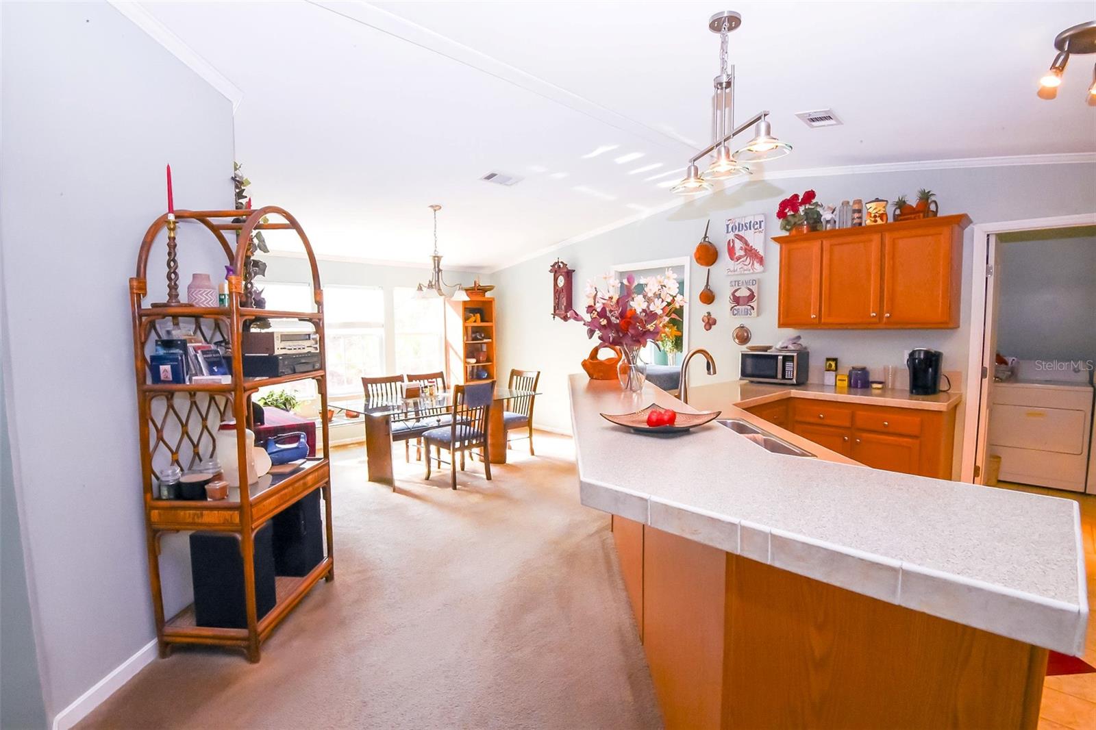 Image 5 of 24 For 201 Plumosa Drive