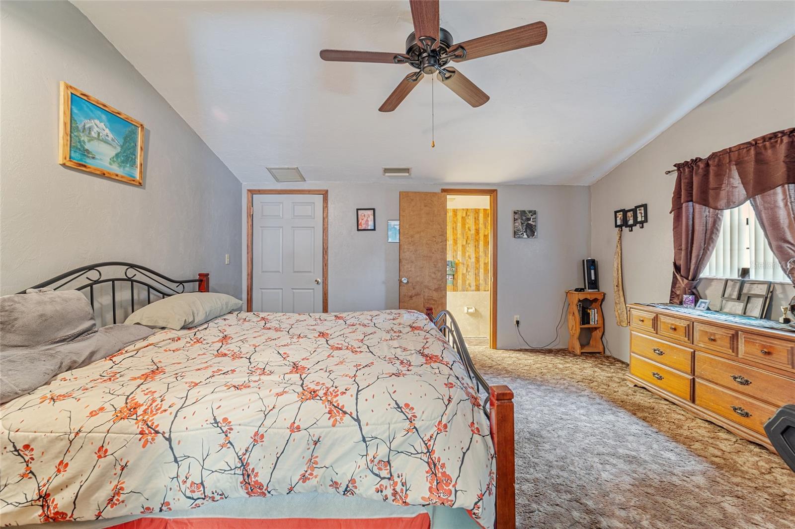 Image 17 of 43 For 12265 Highway 484