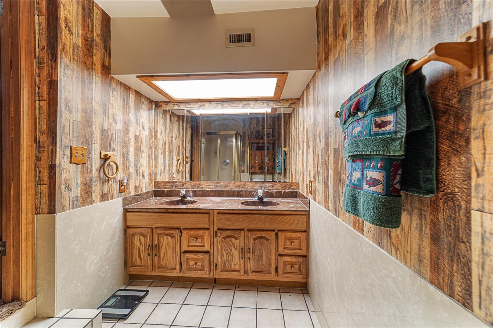 Image 19 of 43 For 12265 Highway 484