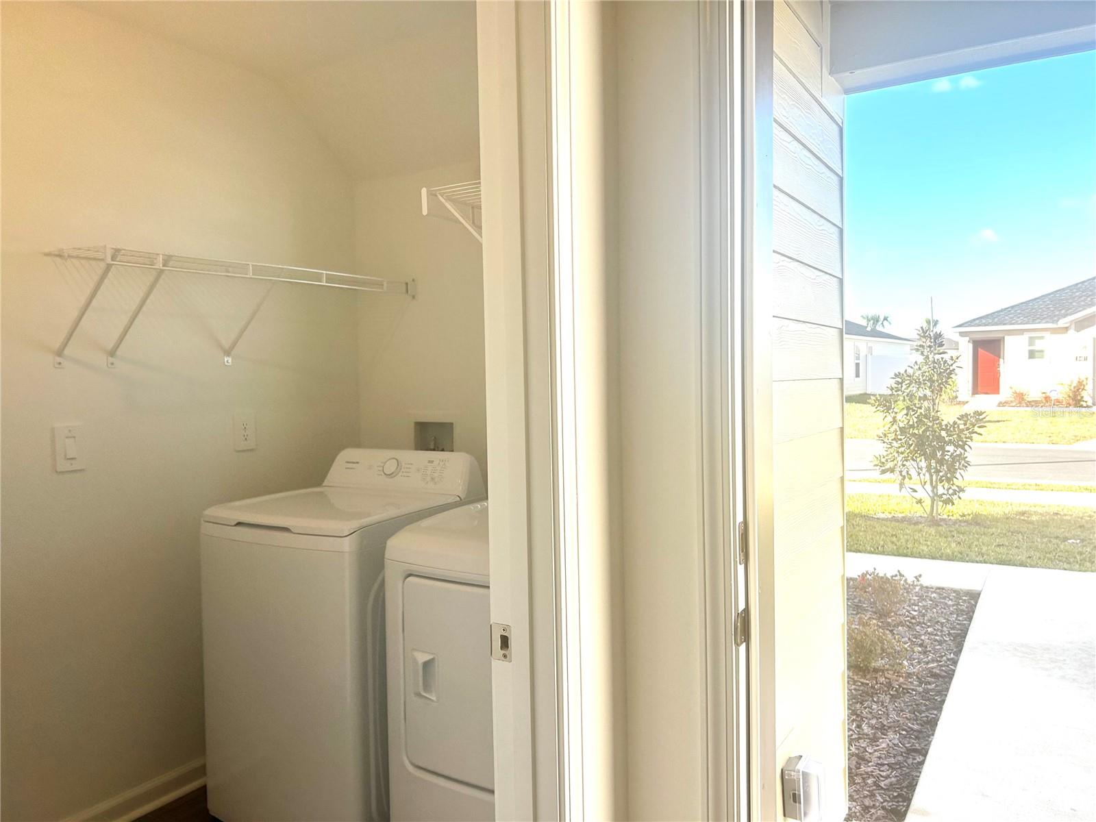 Image 11 of 41 For 8480 41 Circle