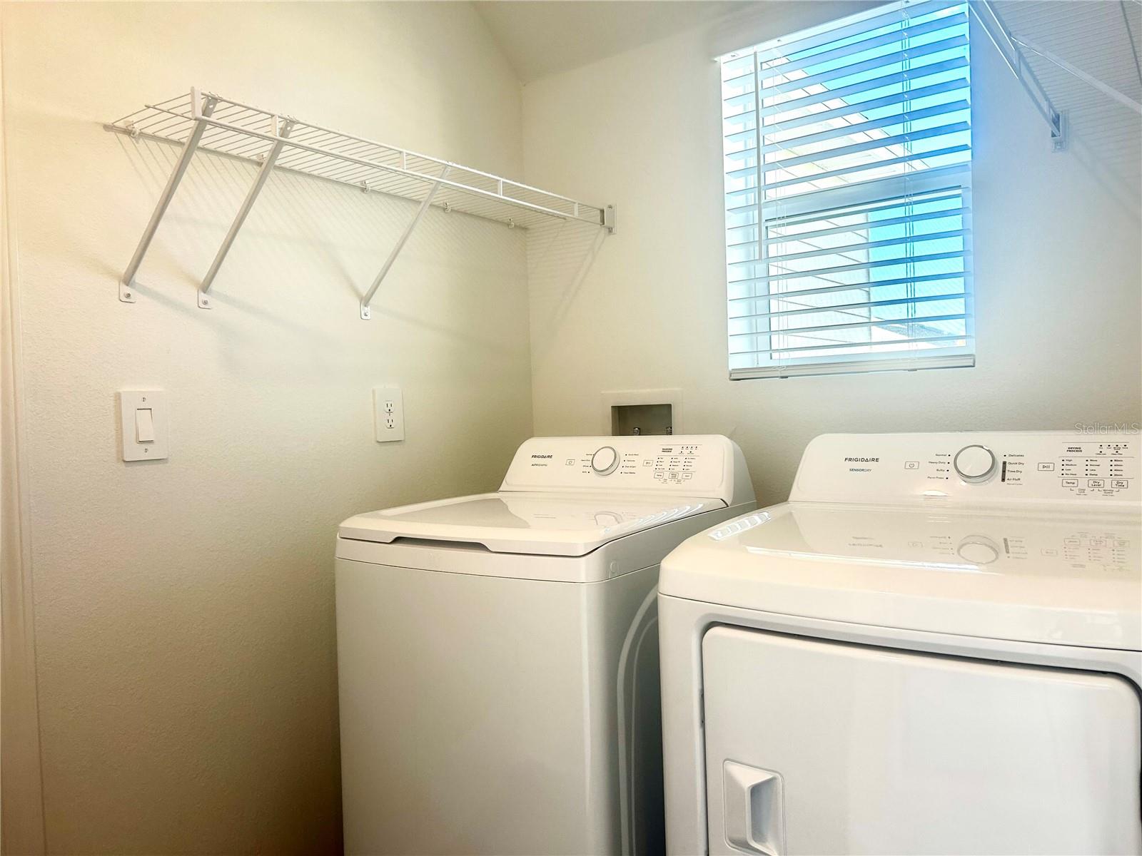 Image 12 of 41 For 8480 41 Circle