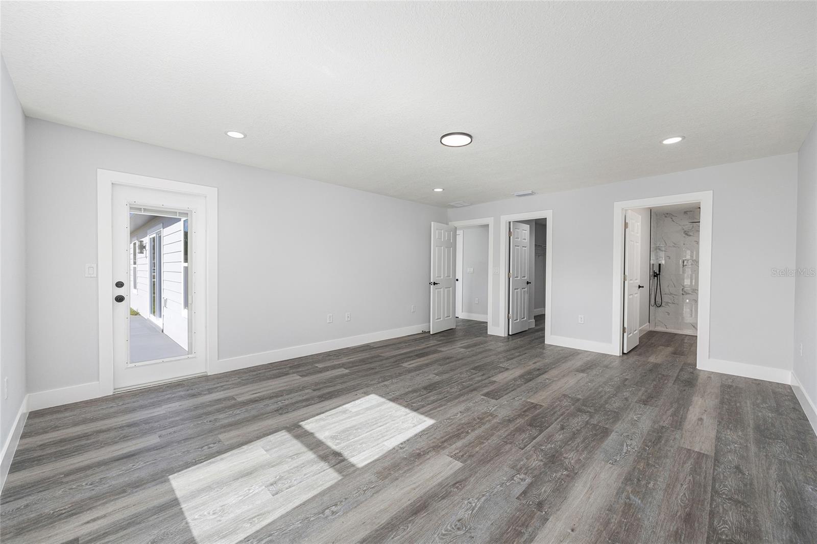 Image 24 of 51 For 13188 103rd Street