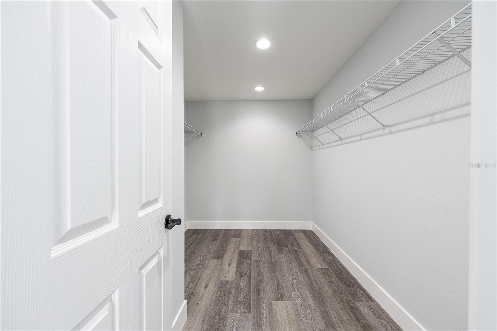 Image 26 of 51 For 13188 103rd Street