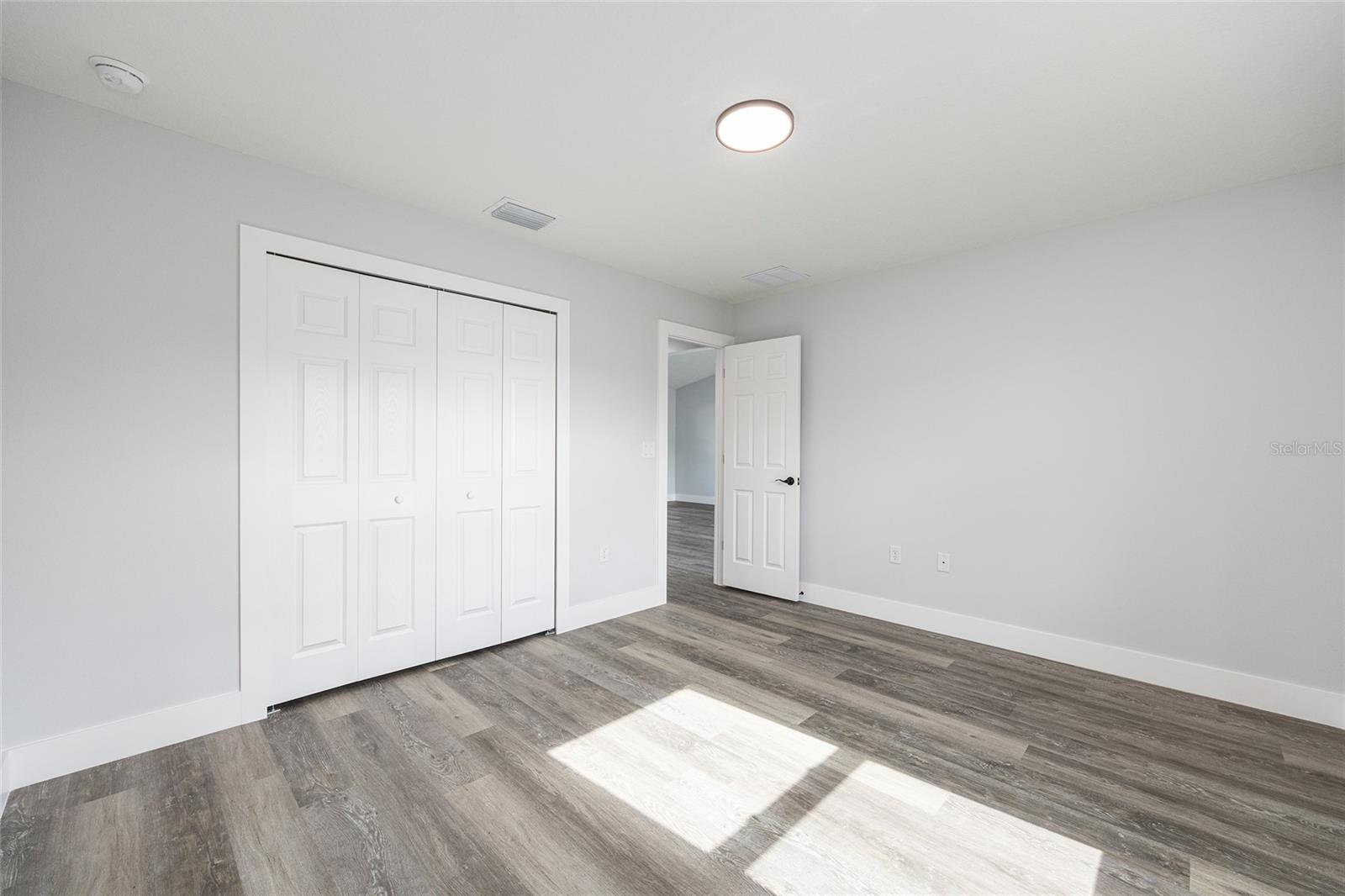 Image 31 of 51 For 13188 103rd Street