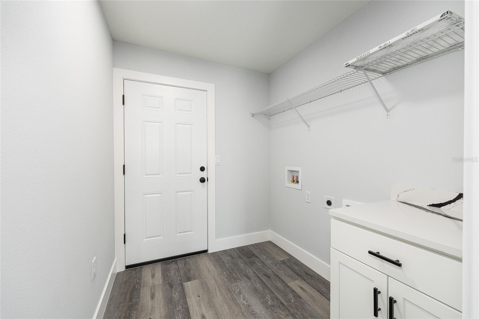 Image 32 of 51 For 13188 103rd Street